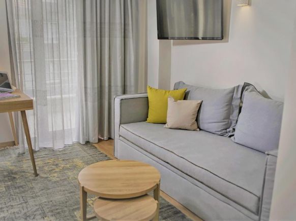 Mirivili Rooms & Suites
