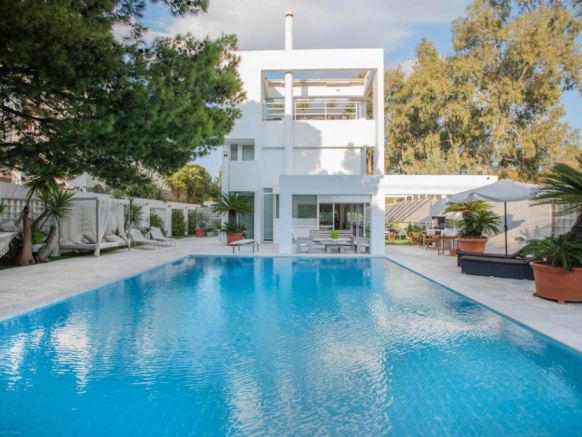 Perfect Athenian Villa, Афины