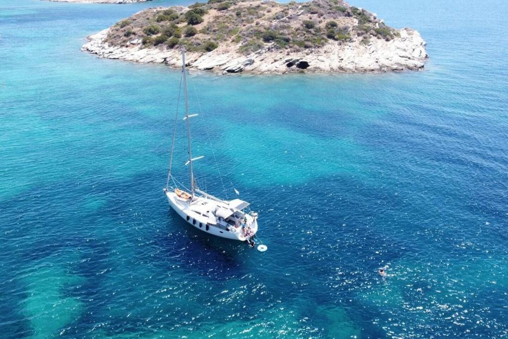 Sailing Yacht by Owner Holidays to Greek islands, Афины