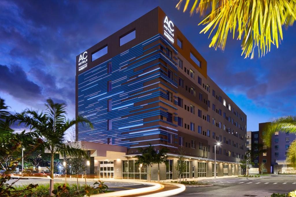 AC Hotel by Marriott Miami Airport West/Doral, Майами