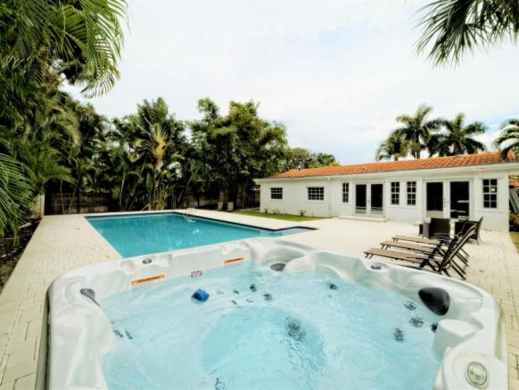 Casa Ria Luxury House & Private Pool, Майами