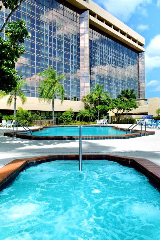 DoubleTree by Hilton Hotel Miami Airport & Convention Center, Майами