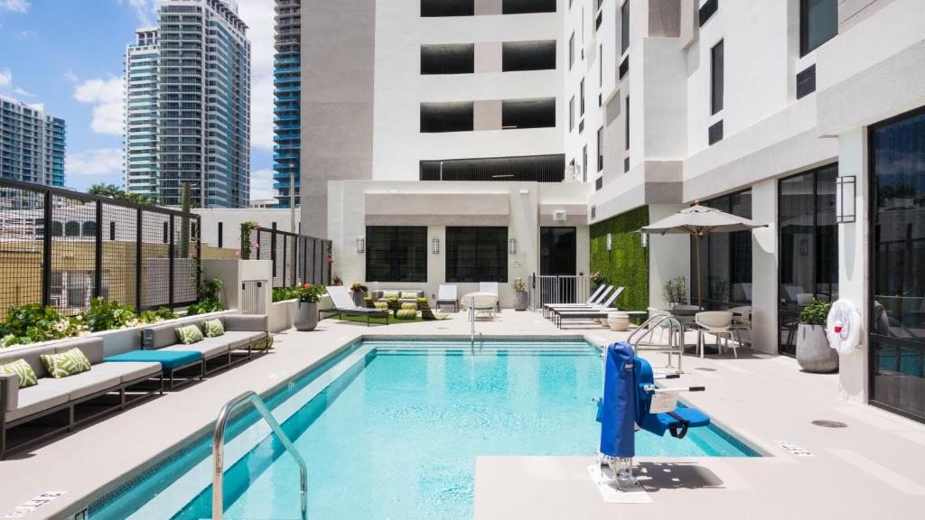 Hampton Inn & Suites Miami Wynwood Design District, FL, Майами