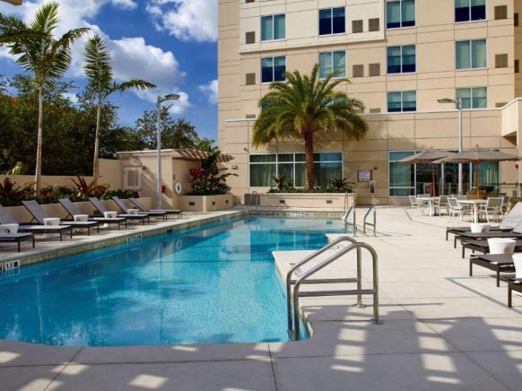 Hyatt Place Miami Airport East