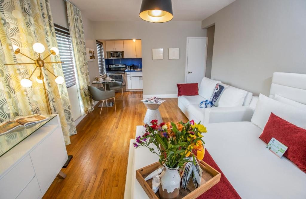 Beachside All Suites Hotel, Майами-Бич