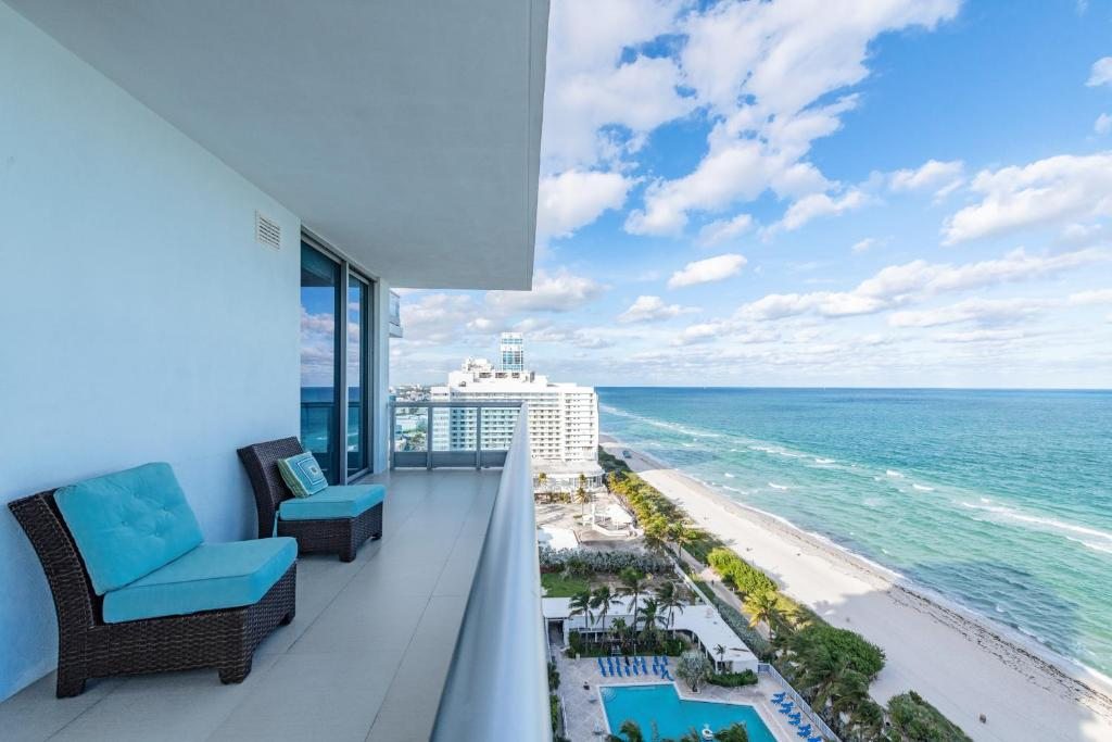 Churchill Suites Monte Carlo Miami Beach, Майами-Бич