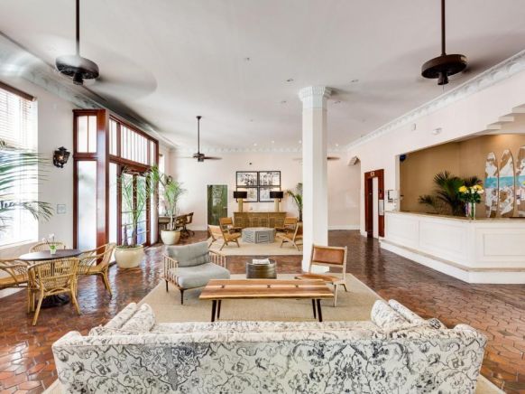 Clinton Hotel South Beach