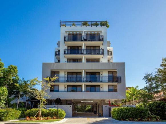 Moderno Residences By Bay Breeze, Майами-Бич