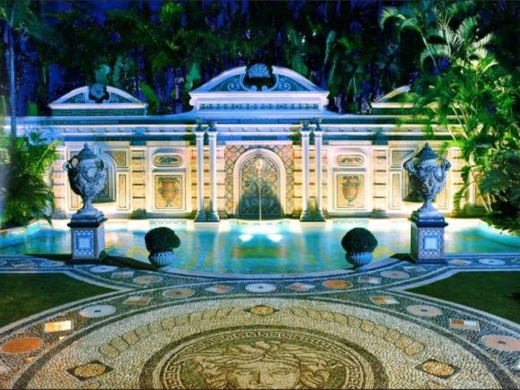 The Villa Casa Casuarina