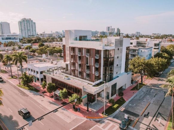 Urbanica Fifth, Майами-Бич