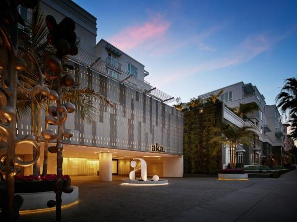 AKA Beverly Hills, Лос-Анджелес