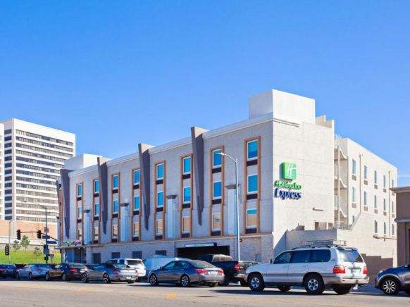 Holiday Inn Express West Los Angeles, an IHG Hotel