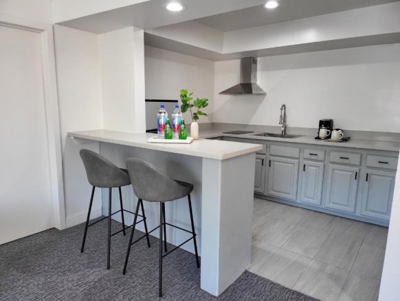 Ramada by Wyndham Los Angeles/Downtown West