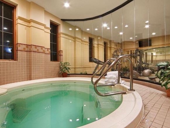 BEST WESTERN PLUS Hawthorne Terrace Hotel, Чикаго