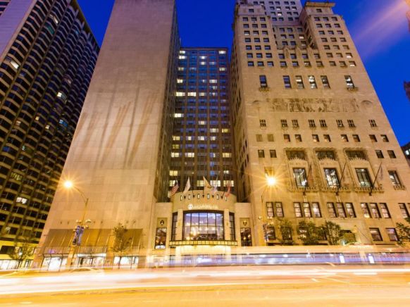 InterContinental Chicago Magnificent Mile, an IHG Hotel