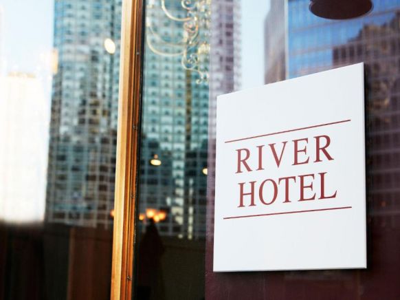 River Hotel
