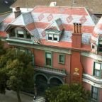 Chateau Tivoli Bed and Breakfast