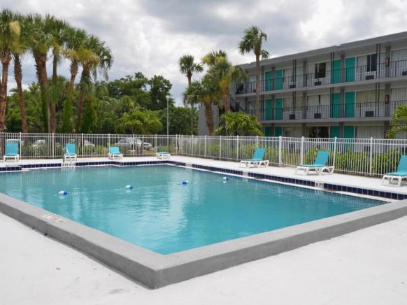 Altamonte Springs Hotel and Suites, Орландо
