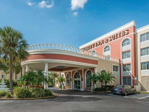 Quality Inn & Suites Near the Theme Parks