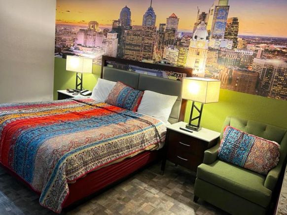 Philly Inn & Suites