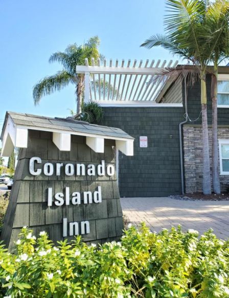 Coronado Island Inn