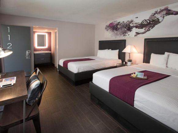 Hotel Iris - Mission Valley-San Diego Zoo-SeaWorld