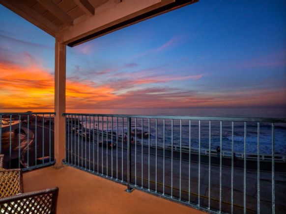 Pantai Inn, Сан-Диего