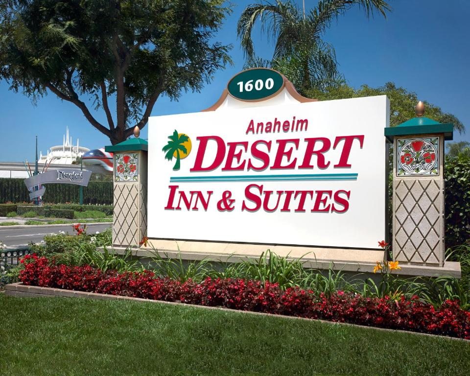 Anaheim Desert Inn & Suites, Анахайм
