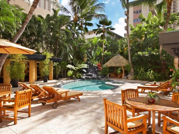Castle Bamboo Waikiki Hotel, Гонолулу