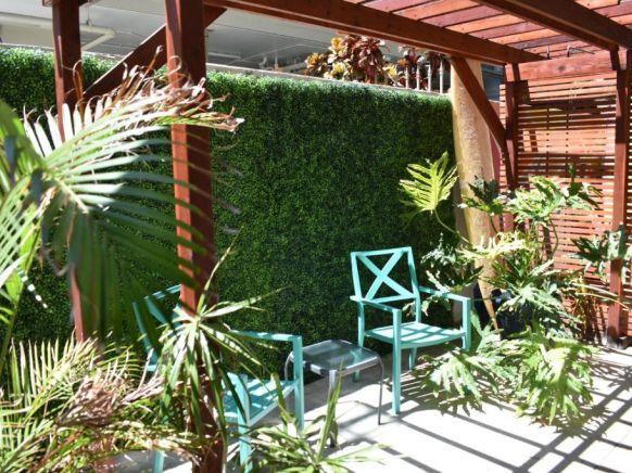 Polynesian Hostel Beach Club