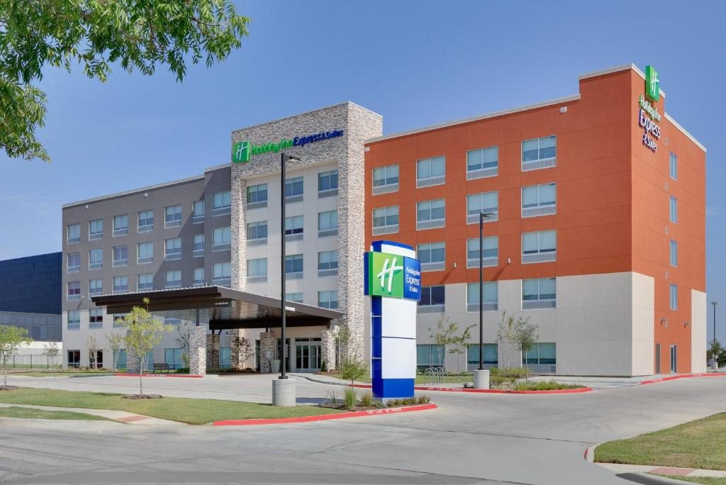 Holiday Inn Express & Suites - Dallas NW HWY - Love Field, an IHG Hotel, Даллас
