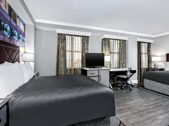 Hotel Indigo Dallas Downtown, an IHG Hotel