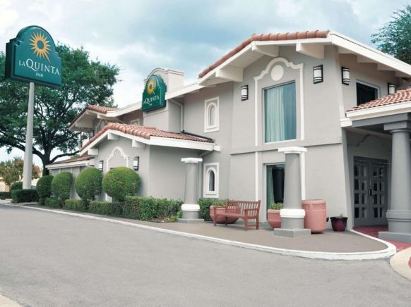 La Quinta Inn by Wyndham Dallas Uptown