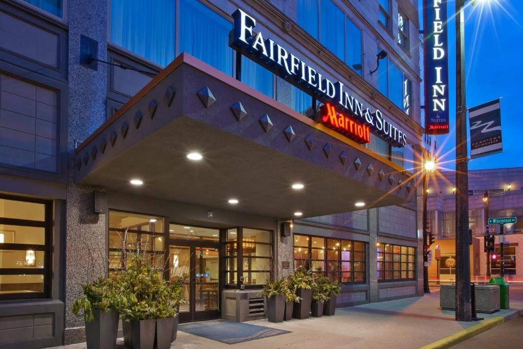 Fairfield Inn & Suites by Marriott Milwaukee Downtown, Милуоки