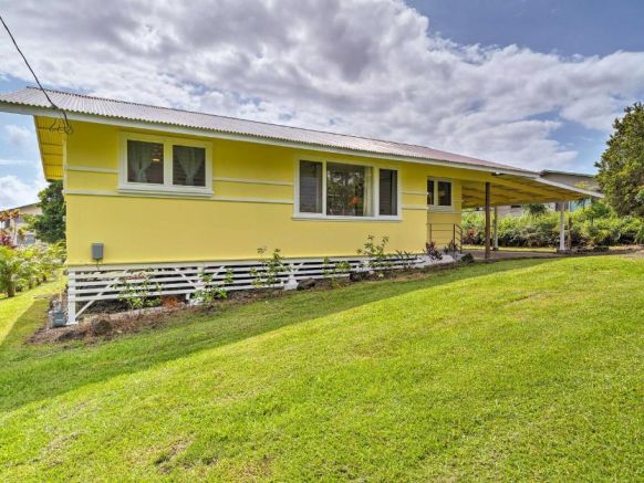 Charming Historic Hilo House – Minutes to Beach!, Хило