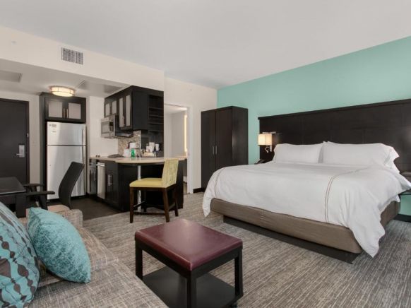 Staybridge Suites Seattle - South Lake Union, an IHG Hotel