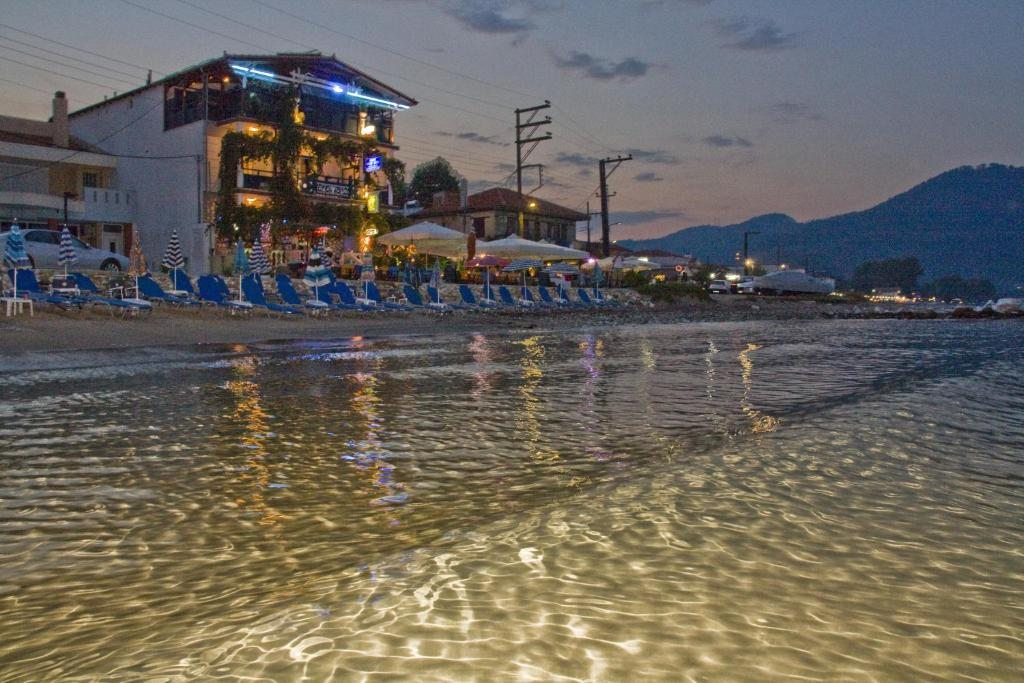 Blue Sea Beach Boutique Hotel, Скала-Потамиас