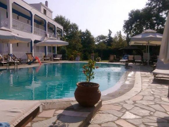 Villa Riviera with pool, Ставрос (Македония и Фракия)