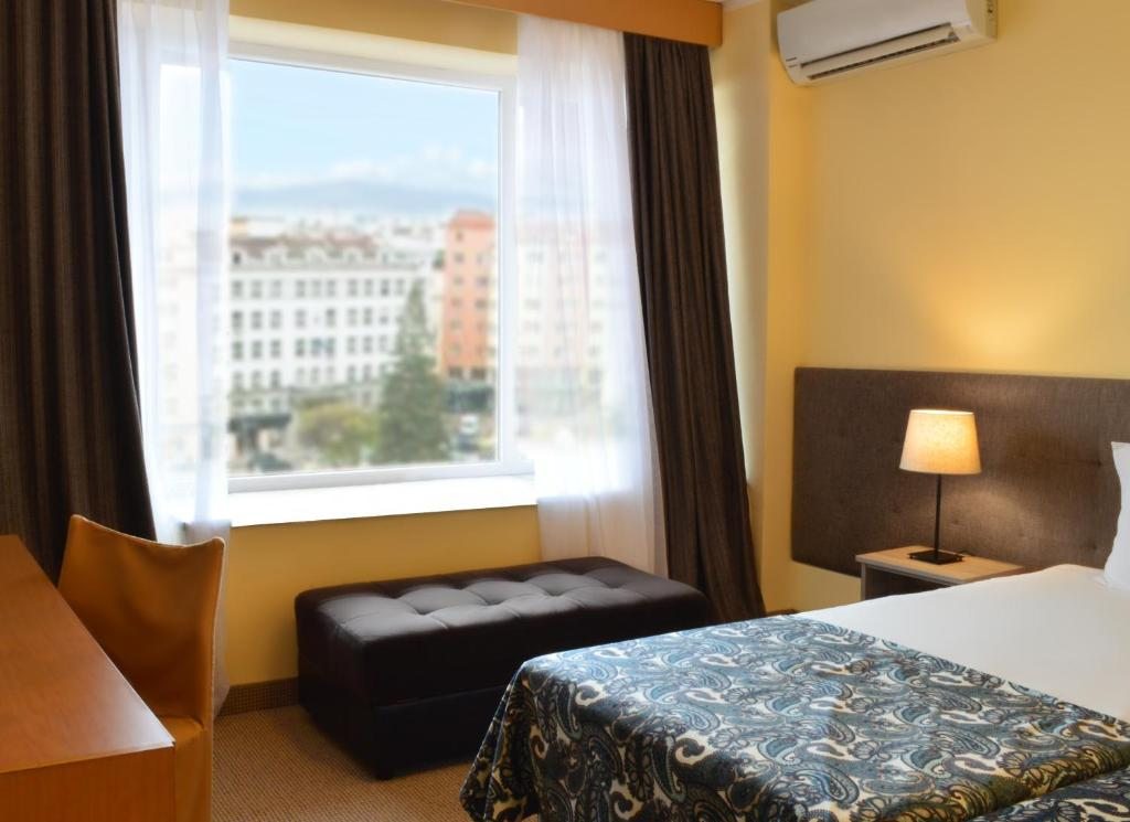 Rila Hotel Sofia, София