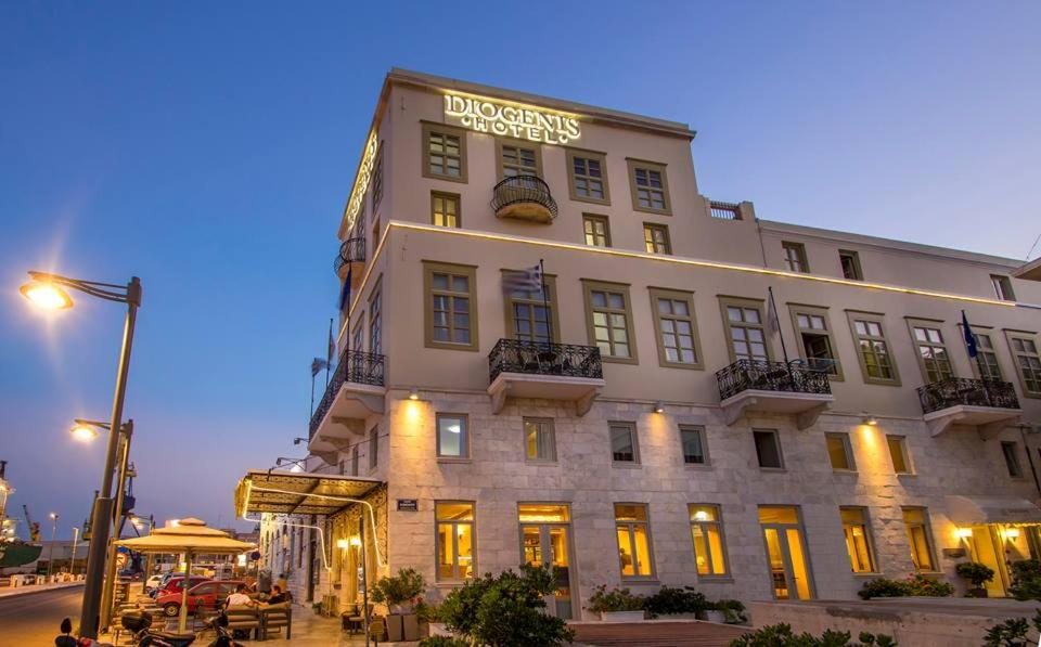 Diogenis Hotel, Эрмоуполис