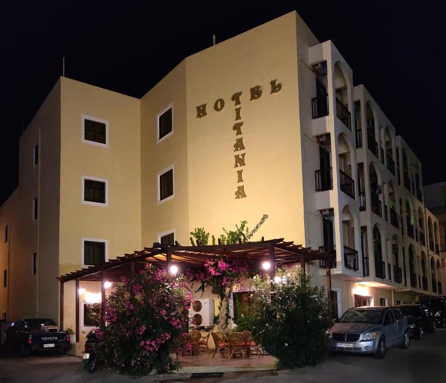 Отель Titania Hotel, Карпатос