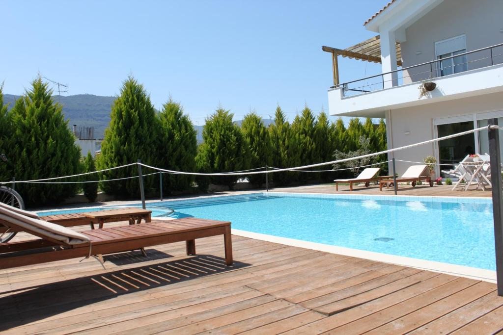 Alkistis Hotel with pool, Диакопто