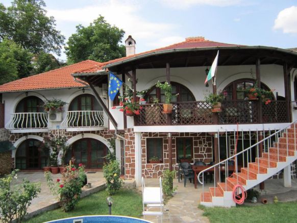 The Beautiful House, Велико-Тырново