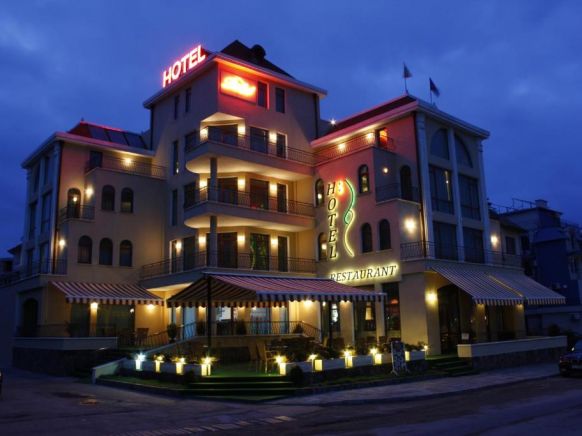 Hotel Dukov, Обзор