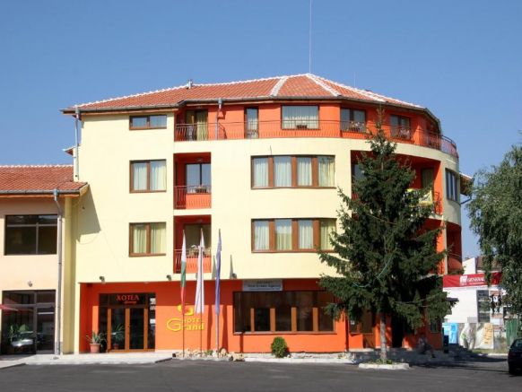 Отель Hotel Grand, Самоков