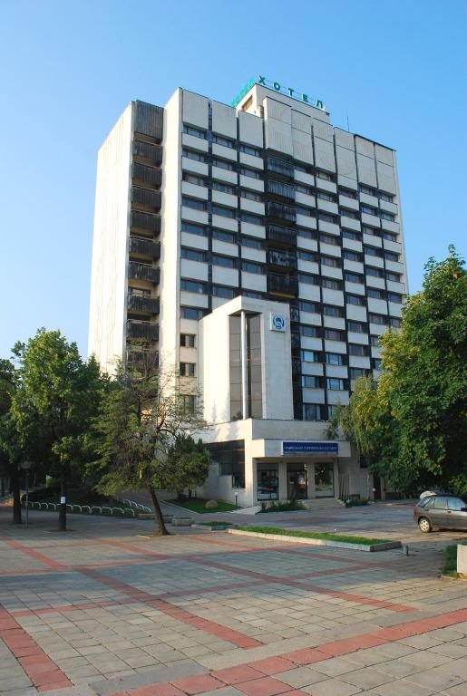 Отель Hotel Velbazhd, Кюстендил