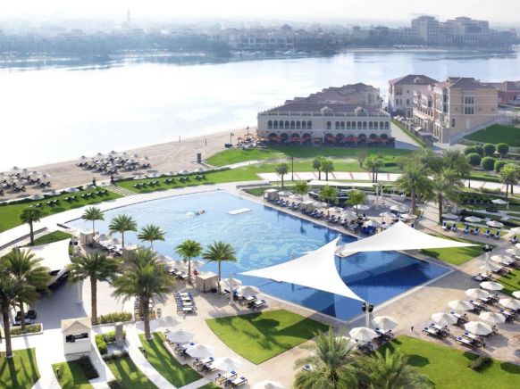 Курортный отель The Ritz-Carlton Abu Dhabi, Grand Canal, Абу-Даби