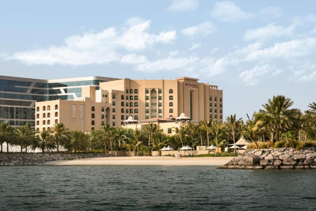 Отель Traders Hotel Qaryat Al Beri Abu Dhabi, by Shangri-La, Абу-Даби