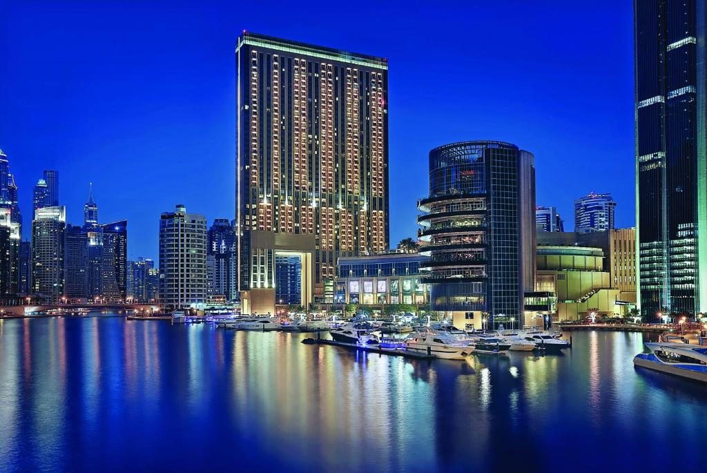 Отель Address Dubai Marina, Дубай