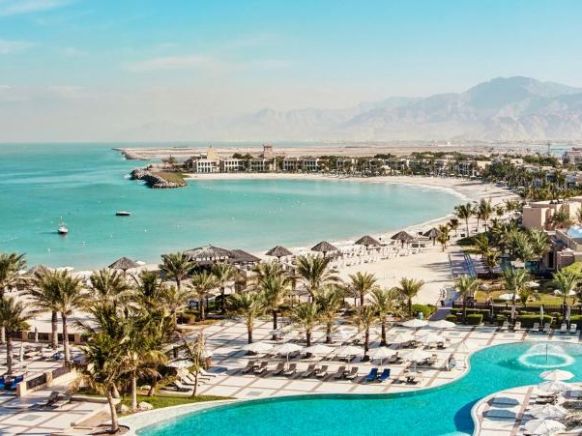 Курортный отель Hilton Ras Al Khaimah Resort & Spa